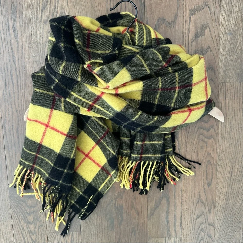 Kiltane Heritage Tartan Lambswool Stole in Macleod Yellow, Black, Red 67